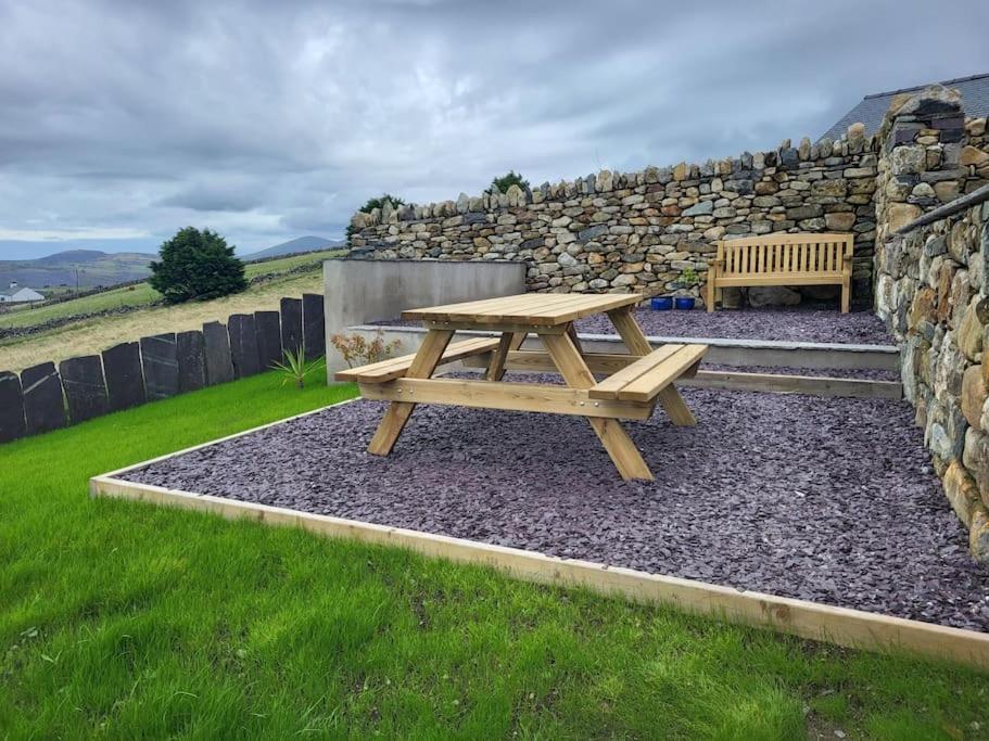 Вилла Amazing Coastal & Sunset Views In Eryri Llanllyfni Экстерьер фото